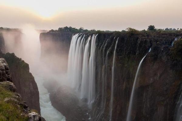 Visages du Zimbabwe et du Botswana